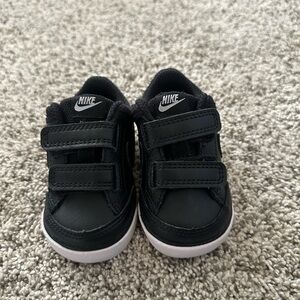 3C Nike black Athletic Shoes